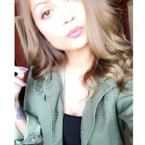 Meet your Posher, Stefanie